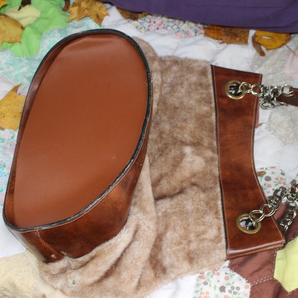Vintage Faux Fur and Leather Large Handbag and/or Tote - Picture 7 of 13